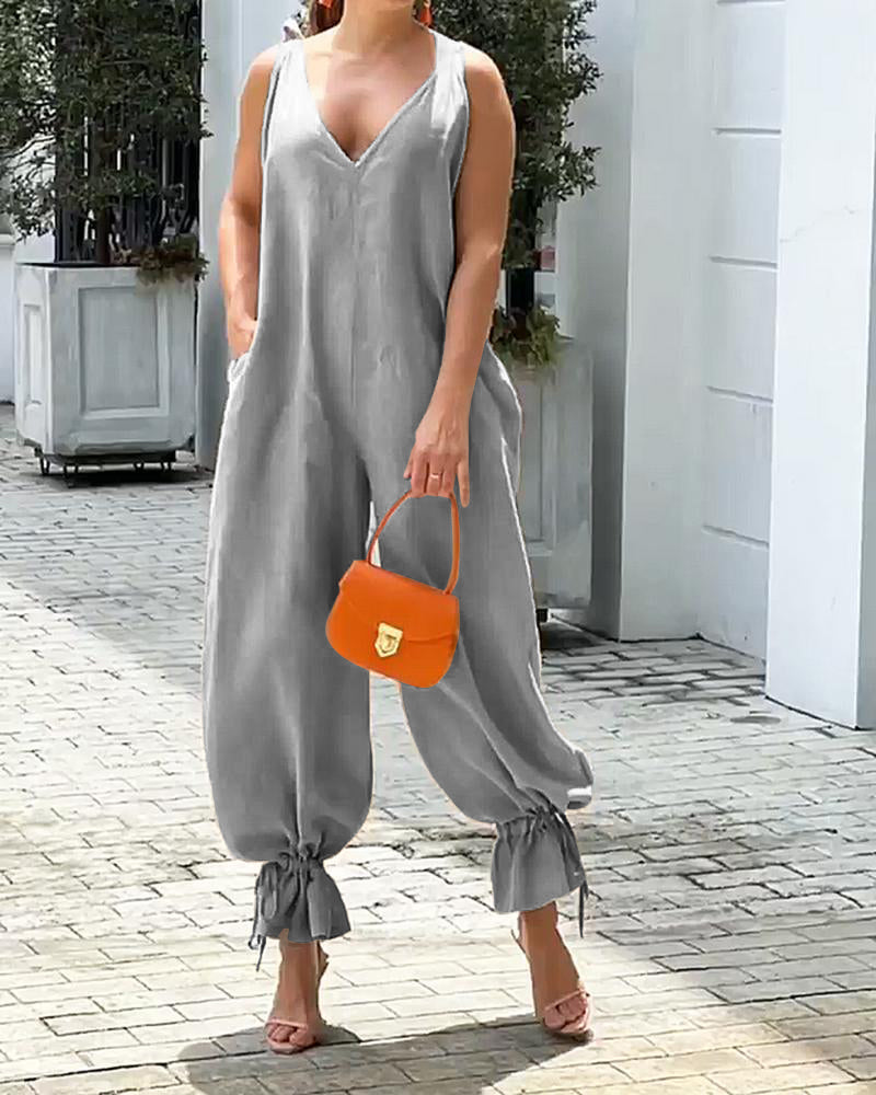 V-NECK SUSPENDER LOOSE JUMPSUIT