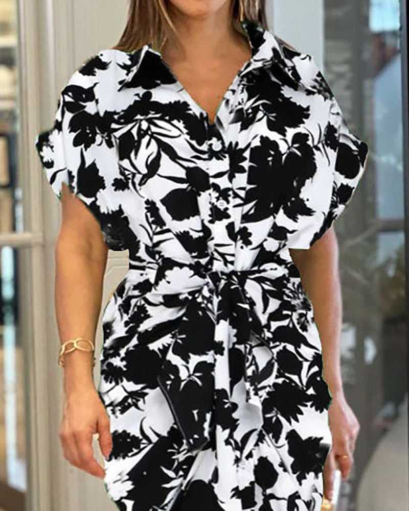 Stylish lapel short-sleeved dress