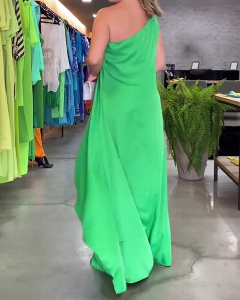 Sleeveless one-shoulder maxi dress