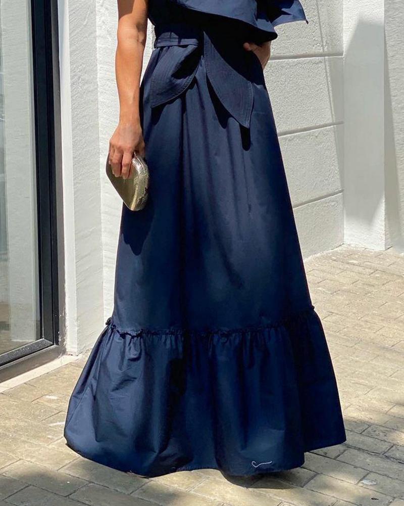 Elegant and stylish maxi dress with ruffles