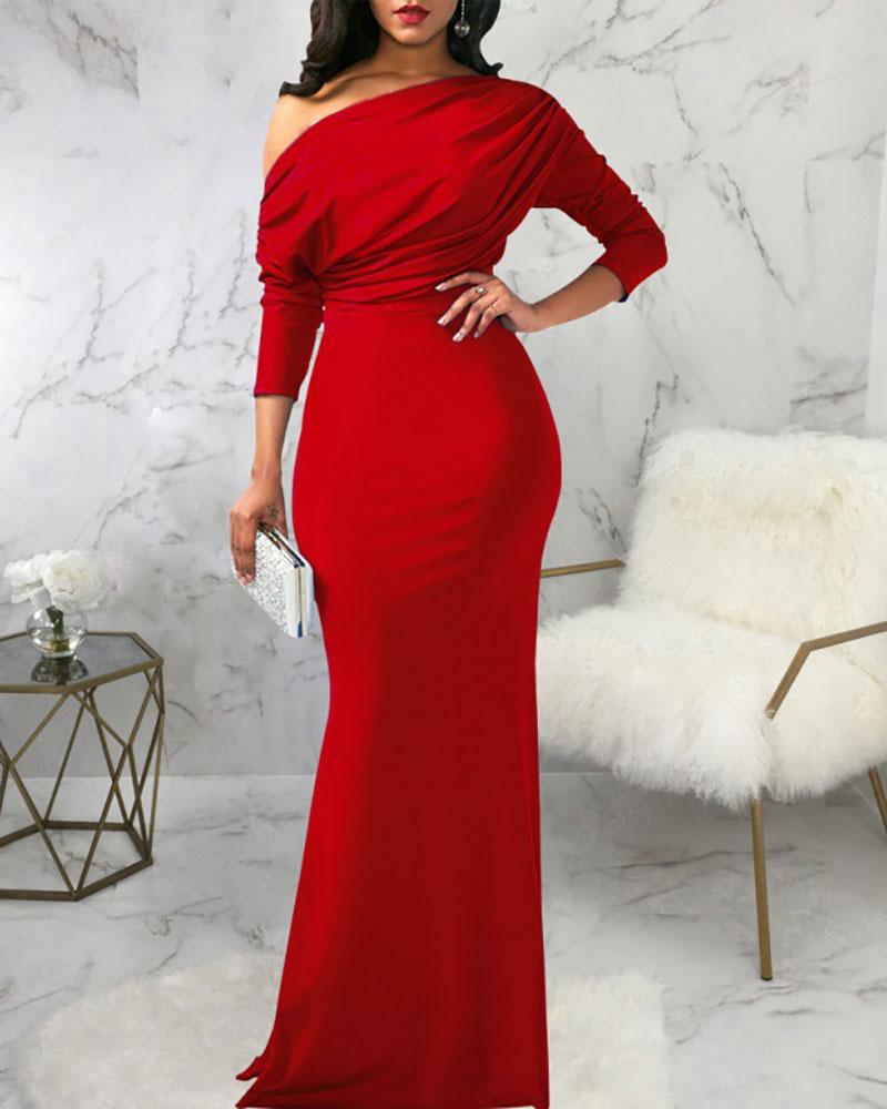 Elegant sloping shoulder long sleeve maxi dress