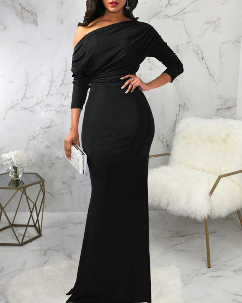 Elegant sloping shoulder long sleeve maxi dress