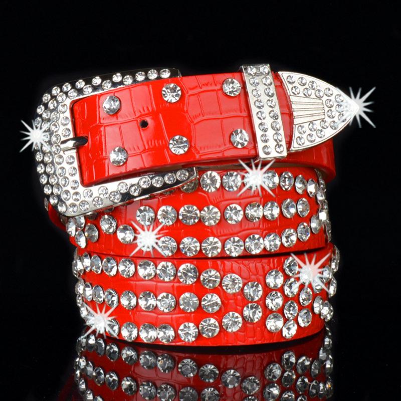 Stylish and versatile rhinestone belt