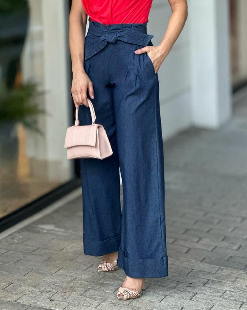 Sleeveless V-neck top & denim trousers two-piece set