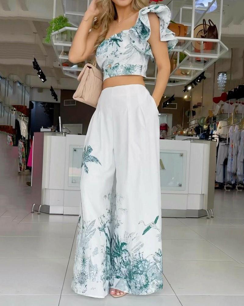 Printed two-piece set with one-sleeve ruffle sleeve cropped top & pants