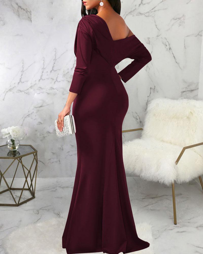 Elegant sloping shoulder long sleeve maxi dress