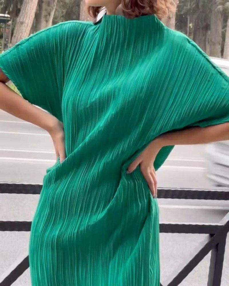 Simple solid color short-sleeved pleated dress