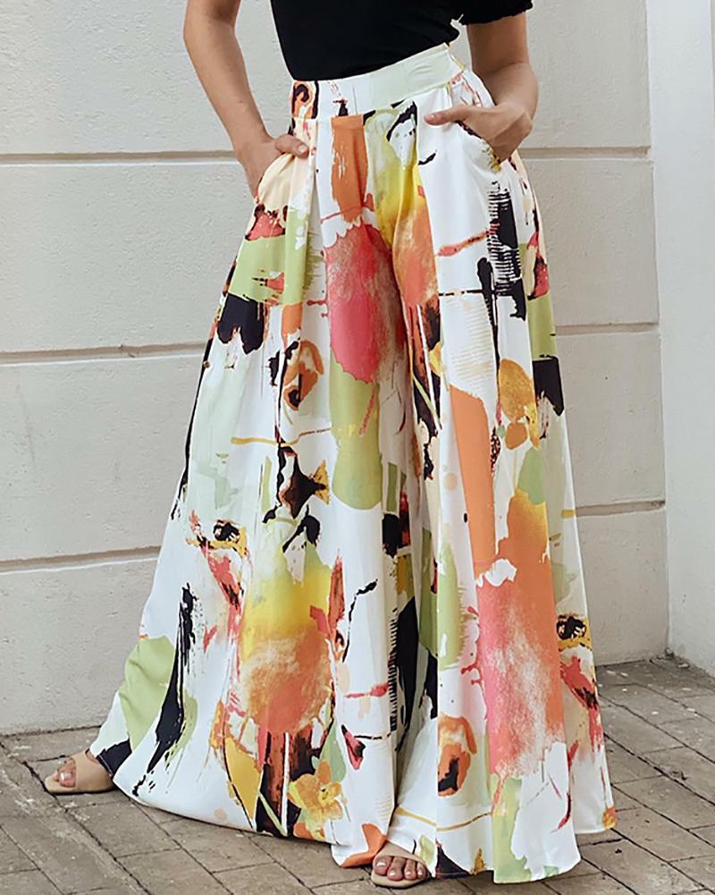 Two Piece Set of Casual Short Sleeve T-Shirt & Printed Wide Leg Pants